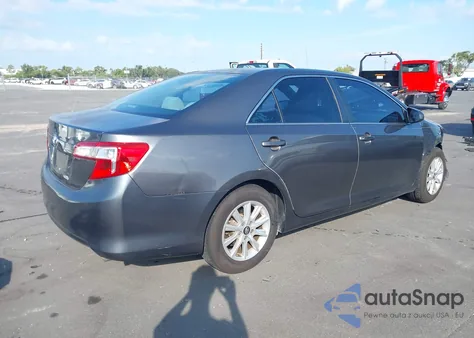 2014 Toyota Camry L z USA, uszkodzony, nr VIN 4T1BF1FK9EU731043